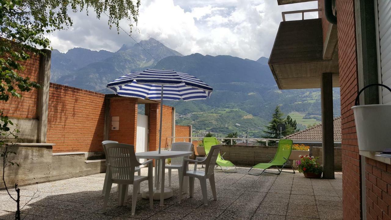 La Betulla Appartamento Confortevole Wifi E Parking Free Aosta Zewnętrze zdjęcie